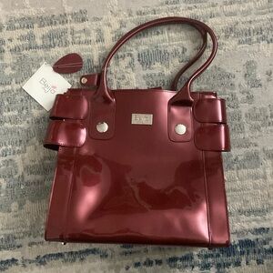 Beijo Standing Ovation Maroon Handbag